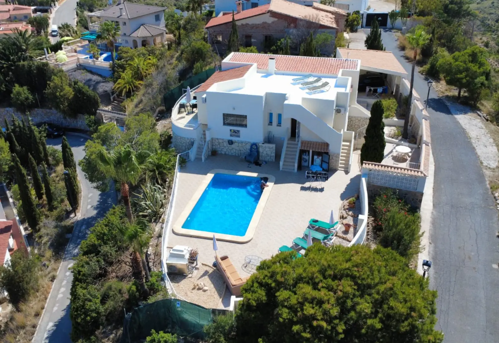 Luchtfoto van Villa Julietta en het privézwembad
